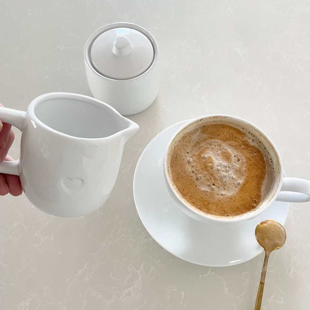 Cream and sugar set